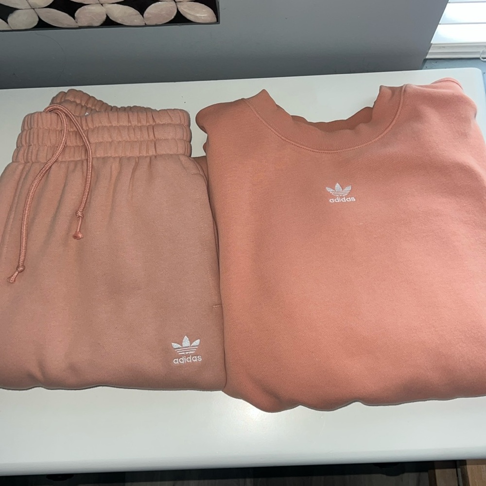 Women’s Adidas Sweatset